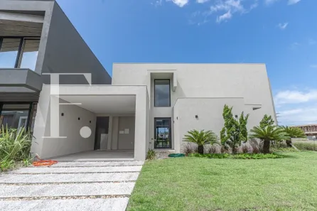 Sobrado com 4 Quartos à venda, 245m² no Remanso, Xangri-lá