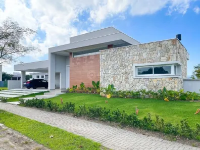 Casa de Condomínio com 4 Quartos à venda, 380m² no Centro, Camboriú