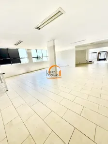 Ponto Comercial para alugar, 200m² no Alvinópolis, Atibaia