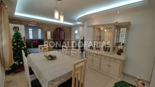 Casa com 3 Quartos à venda, 206m² no Interlagos, São Paulo