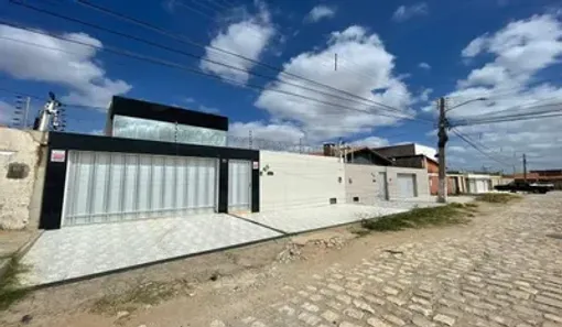 Casa com 2 Quartos à venda, 415m² no Abolição, Mossoró