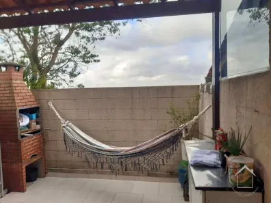 Casa de Condomínio com 2 Quartos à venda, 60m² no Jardim Guarujá, São Paulo