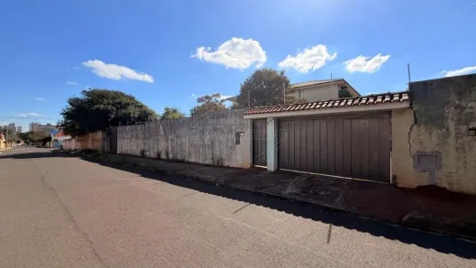 Casa com 5 Quartos à venda, 721m² no Vila Xavier (Vila Xavier), Araraquara