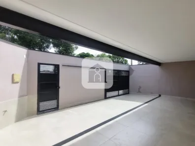 Casa com 3 Quartos à venda, 235m² no Cidade Jardim, Uberlândia