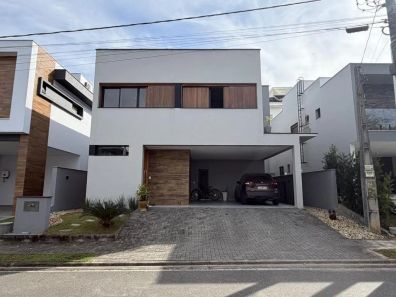 Casa de Condomínio com 4 Quartos à venda, 260m² no Vila Nova, Joinville