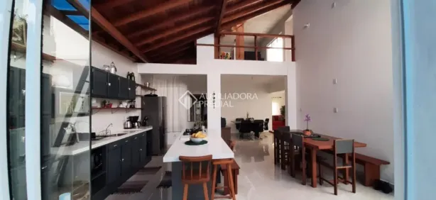 Sobrado com 4 Quartos à venda, 367m² no Ibiraquera, Imbituba