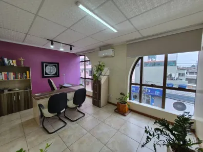 Sala Comercial para alugar, 66m² no Centro, Gravataí