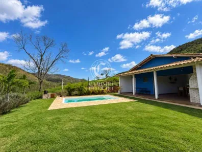 Casa com 3 Quartos para alugar, 140m² no Pedro do Rio, Petrópolis