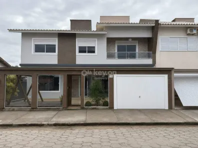 Casa com 3 Quartos à venda, 150m² no Centro, Tubarão