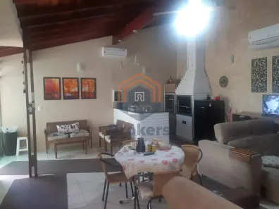 Casa com 3 Quartos à venda, 210m² no Tulipas, Jundiaí