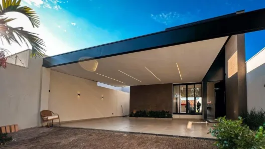 Casa com 3 Quartos à venda, 400m² no Fabrício, Uberaba