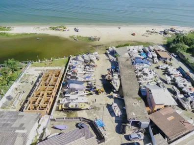 Imóvel Comercial com 4 Quartos à venda, 2780m² no Ponta das Canas, Florianópolis