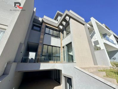 Sobrado com 4 Quartos à venda, 323m² no Uberaba, Curitiba
