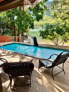 Fazenda/Sítio com 4 Quartos à venda, 2000m² no Centro, Cássia