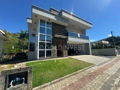 Casa com 4 Quartos para alugar, 219m² no Guabiruba Sul, Guabiruba