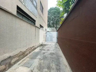 Apartamento com 3 Quartos para alugar, 90m² no Santa Mônica, Uberlândia