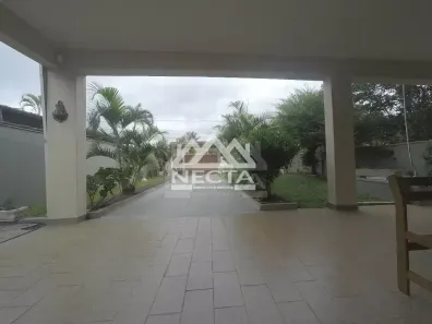 Sobrado com 4 Quartos à venda, 315m² no Jardim Brasil, Caraguatatuba