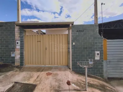 Casa com 2 Quartos para alugar, 130m² no Jardim Tangará, Araraquara