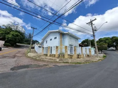 Casa com 3 Quartos à venda, 330m² no Jardim das Palmeiras, Valinhos
