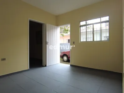 Casa com 1 Quarto para alugar, 40m² no Santa Terezinha, Santo André