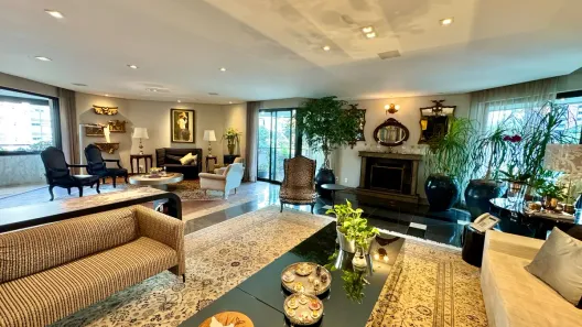 Apartamento com 4 Quartos à venda, 640m² no Vila Uberabinha, São Paulo
