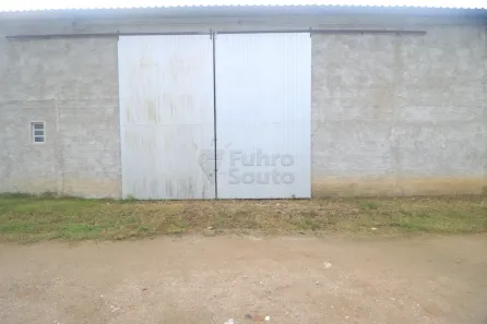 Prédio Comercial para alugar, 178m² no Três Vendas, Pelotas
