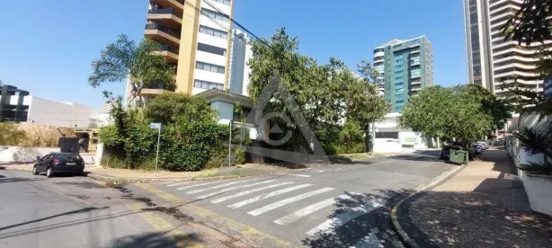 Imóvel Comercial com 4 Quartos à venda, 300m² no Cambuí, Campinas