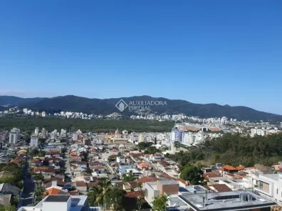 Lote/Terreno à venda, 720m² no Trindade, Florianópolis