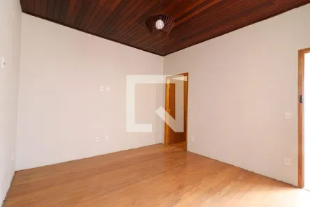 Casa com 3 Quartos à venda, 155m² no Bosque, Campinas