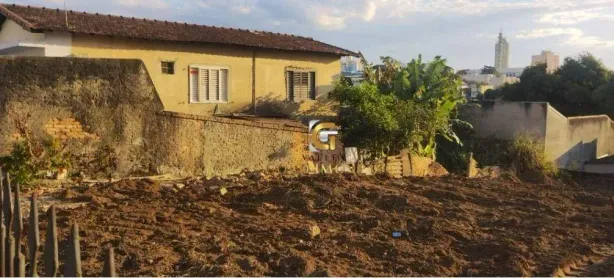Lote/Terreno à venda, 180m² no Monte Castelo, São José dos Campos
