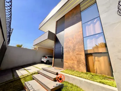 Casa com 3 Quartos à venda, 170m² no Alípio de Melo, Belo Horizonte