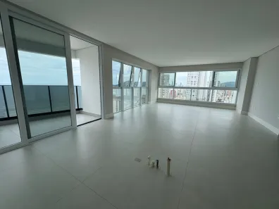 Apartamento com 4 Quartos à venda, 190m² no Centro, Balneário Camboriú