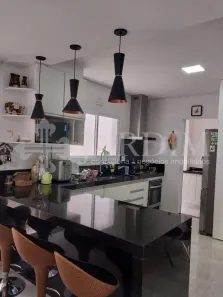 Sobrado com 3 Quartos à venda, 155m² no Castelinho, Piracicaba