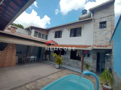 Casa com 5 Quartos à venda, 338m² no Monte Castelo, Contagem