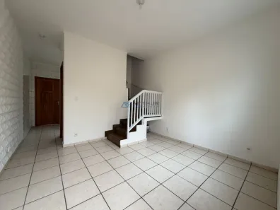 Casa de Condomínio com 2 Quartos à venda, 53m² no Maracanã, Praia Grande