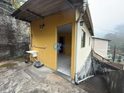 Kitnet com 1 Quarto para alugar, 28m² no Bingen, Petrópolis