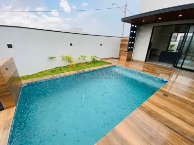 Casa de Condomínio com 3 Quartos à venda, 250m² no Centro, Piratininga