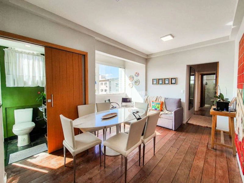 Apartamento com 2 quartos — Santa Efigênia, Belo Horizonte
