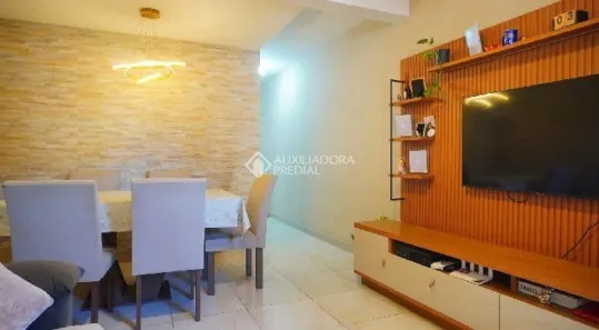 Casa com 2 Quartos à venda, 106m² no Jardim Leopoldina, Porto Alegre