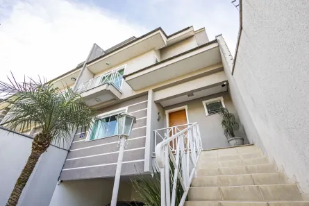 Sobrado com 3 Quartos à venda, 224m² no Rebouças, Curitiba