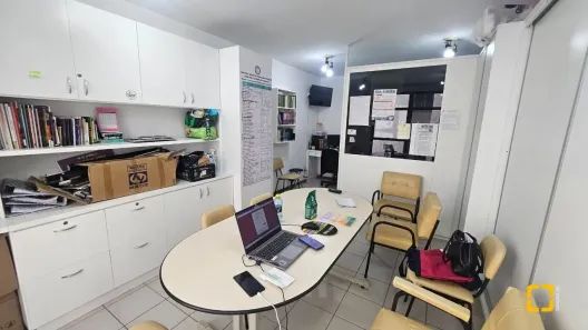 Sala Comercial à venda, 32m² no Centro, Florianópolis