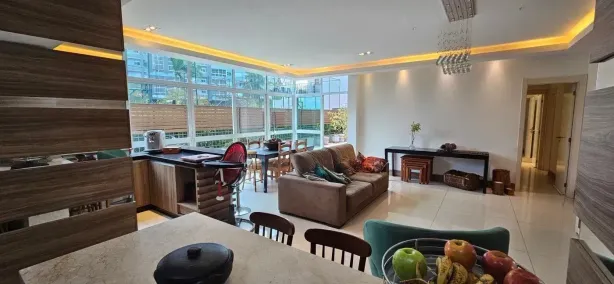 Apartamento com 3 Quartos à venda, 192m² no Jardim do Salso, Porto Alegre