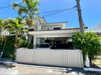 Casa de Condomínio com 4 Quartos à venda, 325m² no Buraquinho, Lauro de Freitas