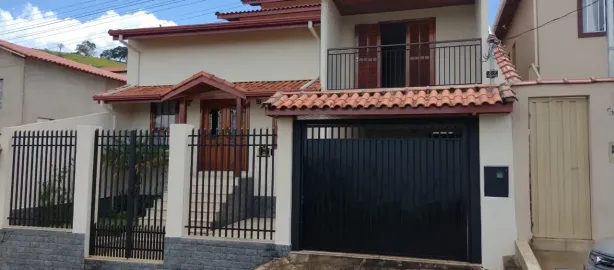 Casa com 3 Quartos à venda, 160m² no Centro, Itanhandu