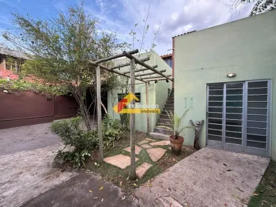 com 4 Quartos para alugar, 134m² no Vila Espírito Santo, Divinópolis