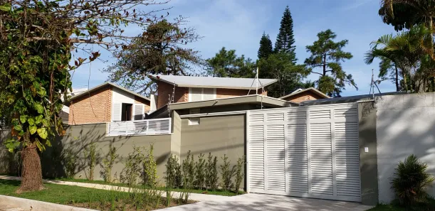 Sobrado com 5 Quartos para alugar, 700m² no Jardim Virgínia, Guarujá