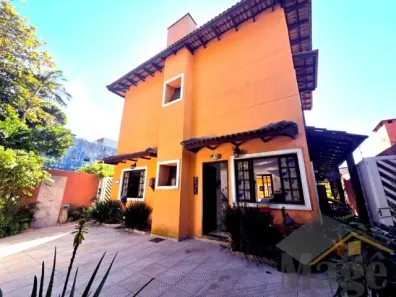 Sobrado com 5 Quartos à venda, 240m² no Guaiúba, Guarujá