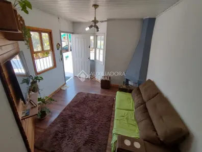 Casa com 2 Quartos à venda, 49m² no Restinga, Porto Alegre
