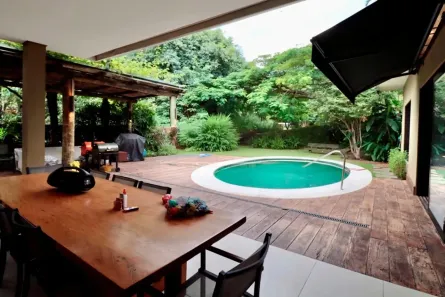 Sobrado com 3 Quartos à venda, 721m² no Boaçava, São Paulo