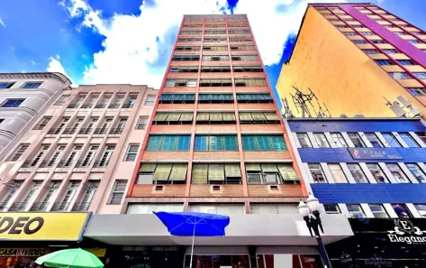 Apartamento com 3 Quartos para alugar, 130m² no Centro, Juiz de Fora
